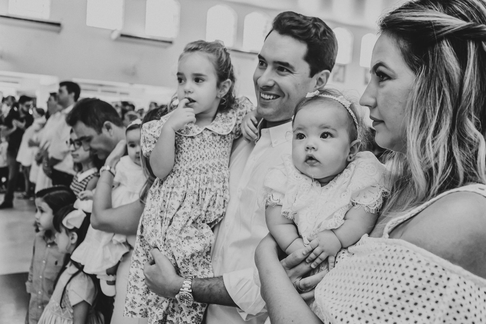 Foto Batizado Maria & Izabel / Paróquia São João Bosco Foto Batizado Maria & Izabel / Paróquia São João Bosco - Imagem 8