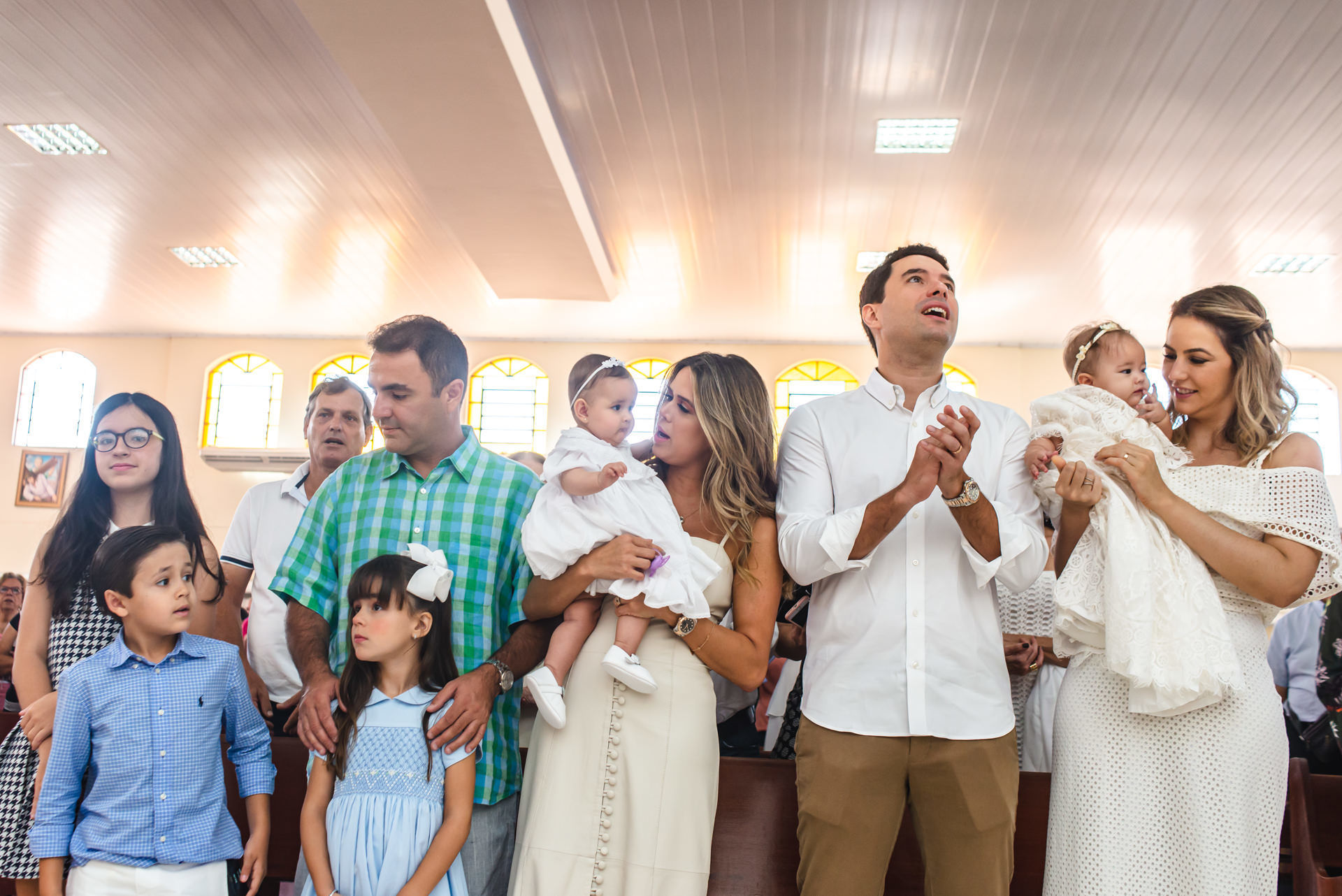 Foto Batizado Maria & Izabel / Paróquia São João Bosco Foto Batizado Maria & Izabel / Paróquia São João Bosco - Imagem 6