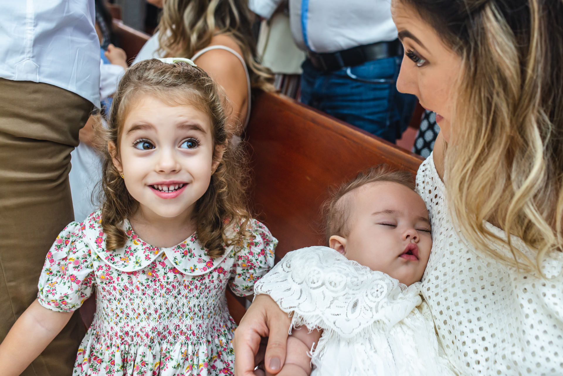 Foto Batizado Maria & Izabel / Paróquia São João Bosco Foto Batizado Maria & Izabel / Paróquia São João Bosco - Imagem 25