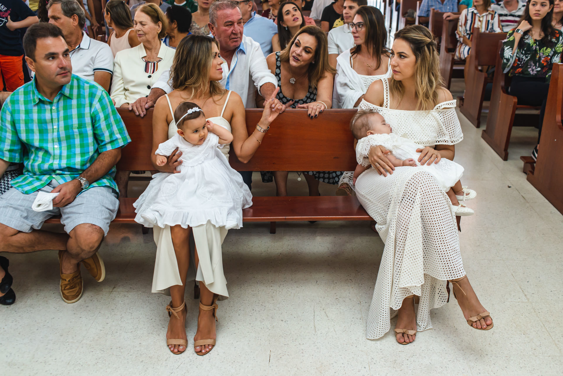 Foto Batizado Maria & Izabel / Paróquia São João Bosco Foto Batizado Maria & Izabel / Paróquia São João Bosco - Imagem 29