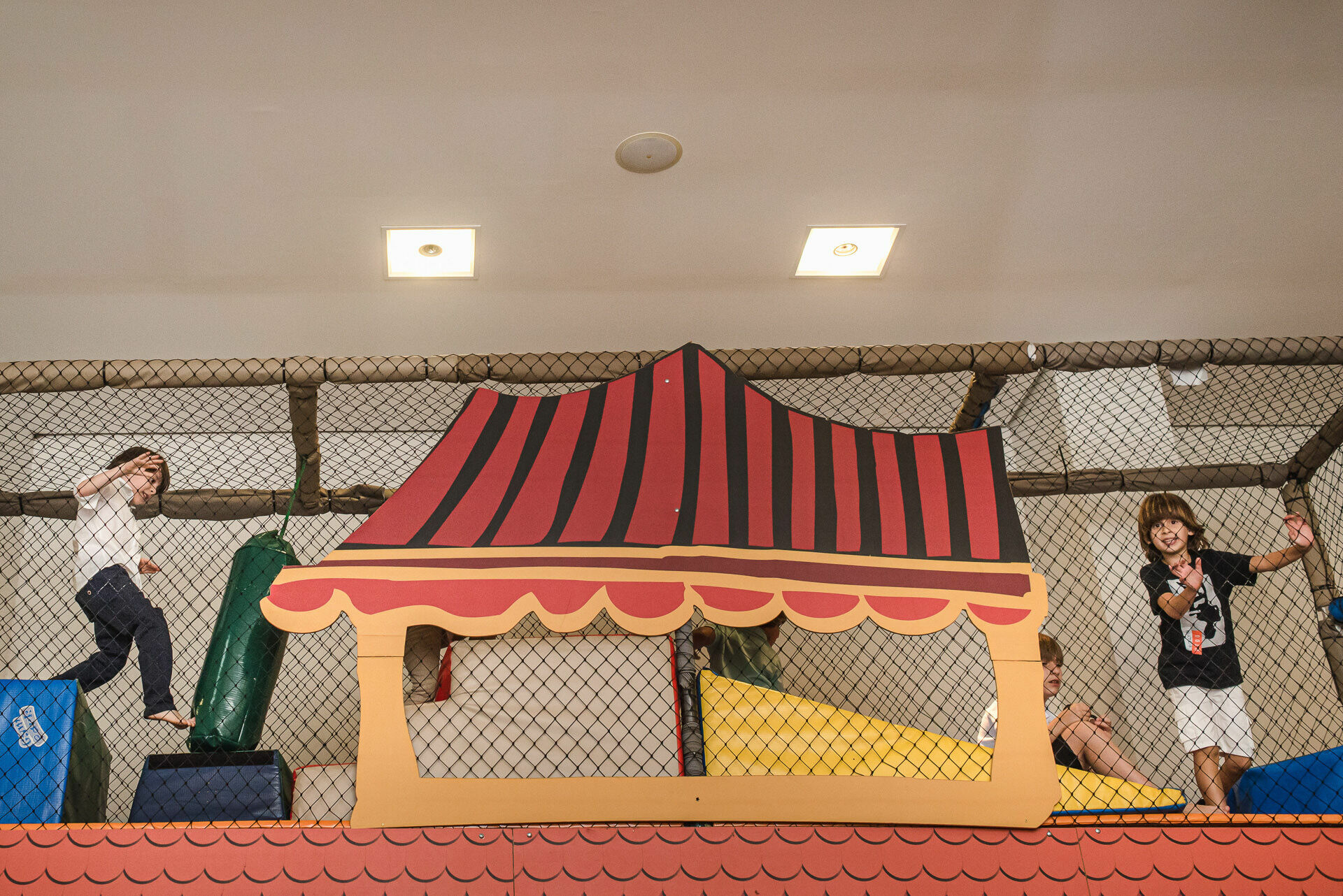Foto Aniversário - Eduardo, 5 anos - Gym Park - Campo Grande - MS - Festa Infantil Foto Aniversário - Eduardo, 5 anos - Gym Park - Campo Grande - MS - Festa Infantil - Imagem 95