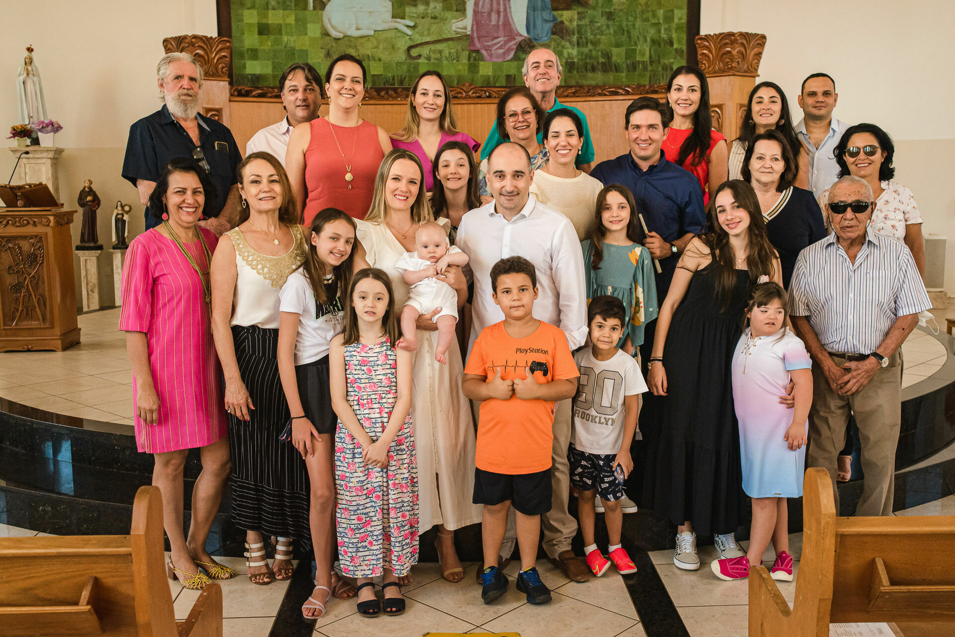 Foto Batizado - Bento - Igreja Nossa Senhora de Fátima - Campo Grande - MS Foto Batizado - Bento - Igreja Nossa Senhora de Fátima - Campo Grande - MS - Imagem 77
